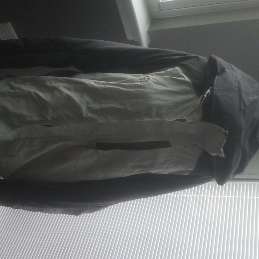 Mountain hard wear coat